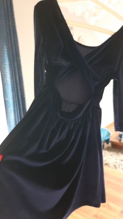 Sukienka z weluru rozmiar M