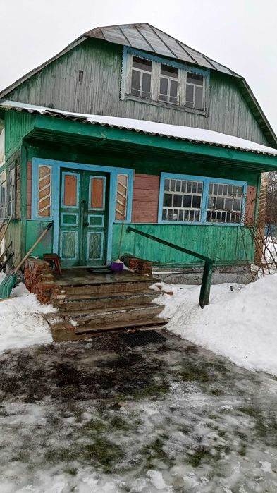 Земельна ділянка 4 га з 5-річним яблуневим садом і 2-ма будинками