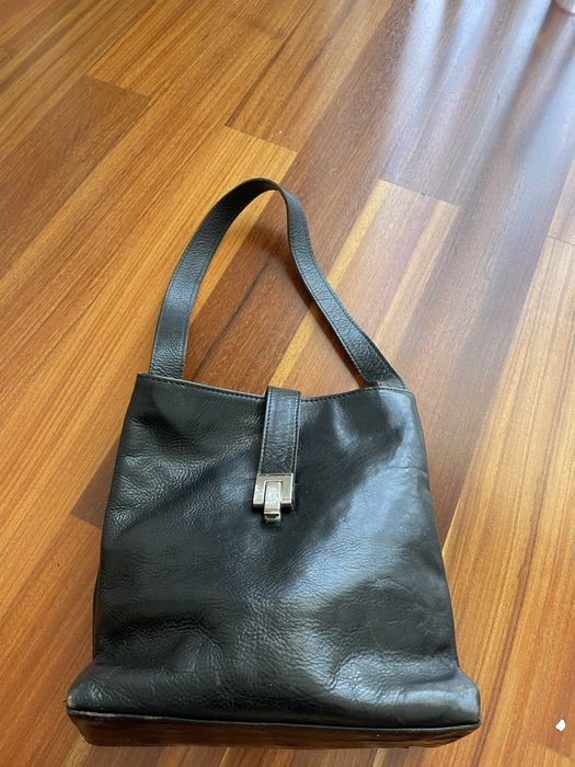 Mala em couro feminina