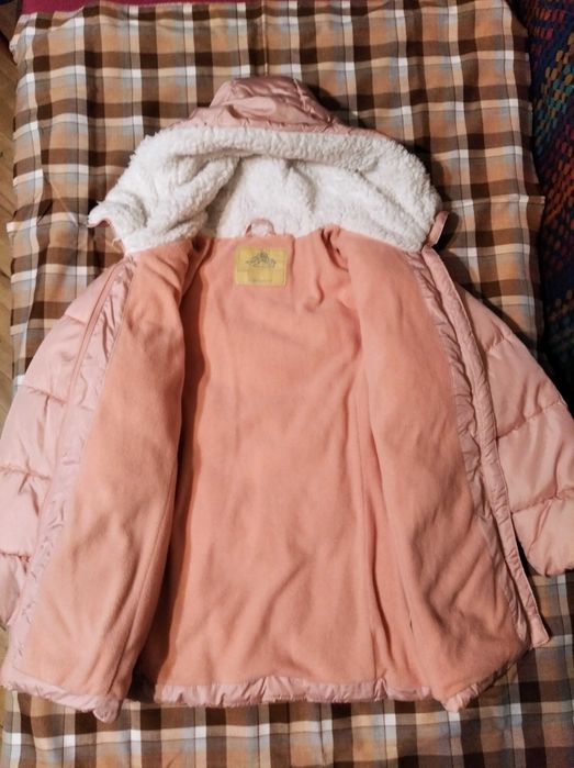 Курточка для дівчат.