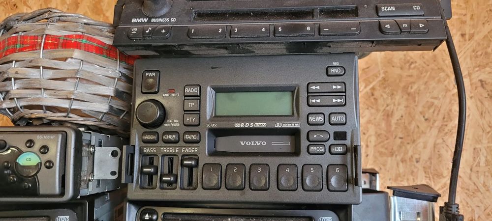 RADIO CD VOLVO S40 V40 S70 850 V70 SC-700