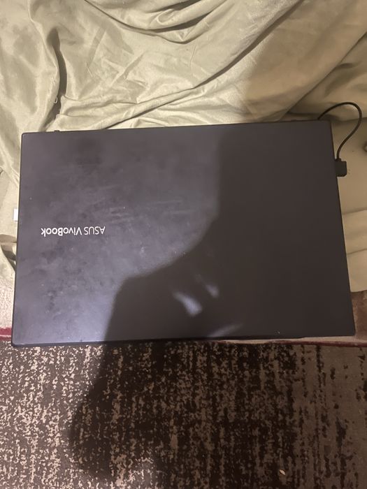 Продам ноутбук Asus VivoBook X571LI