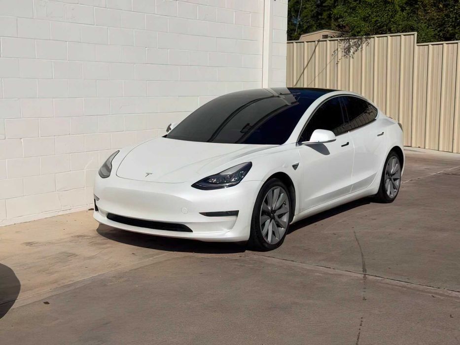 Tesla Model 3 Performance      2020