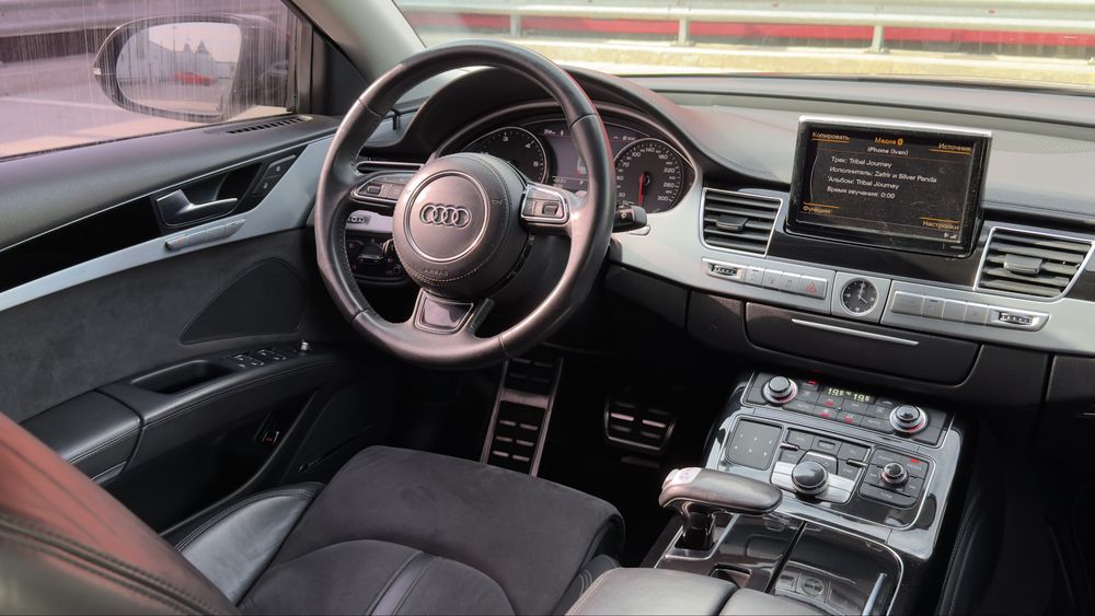 Audi A8D4! 3.0 дизель! Quattro!