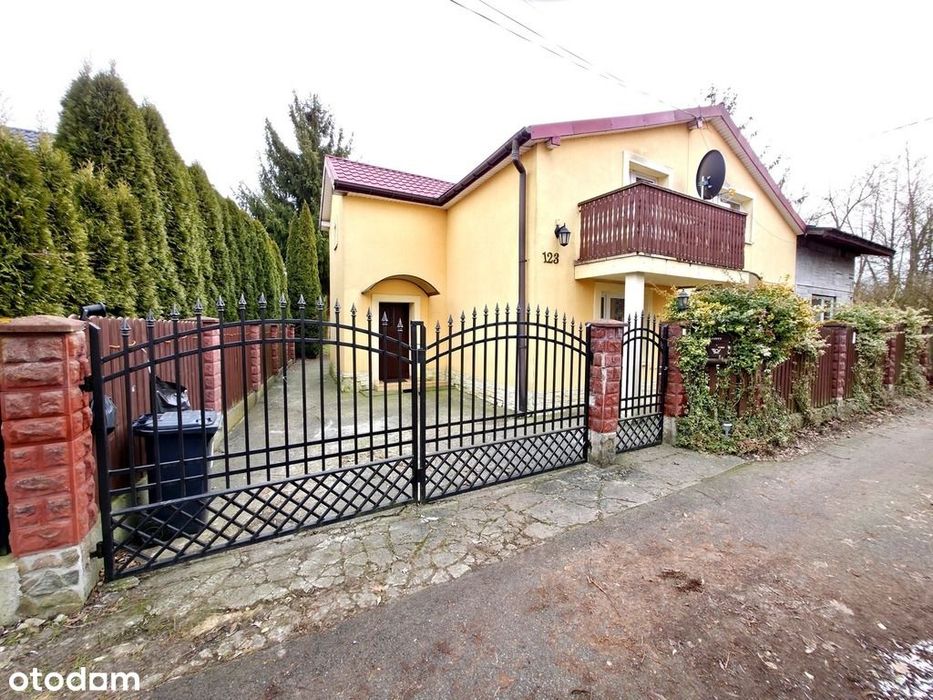 Wyjątkowy dom dwu mieszkaniowy Opatkowice