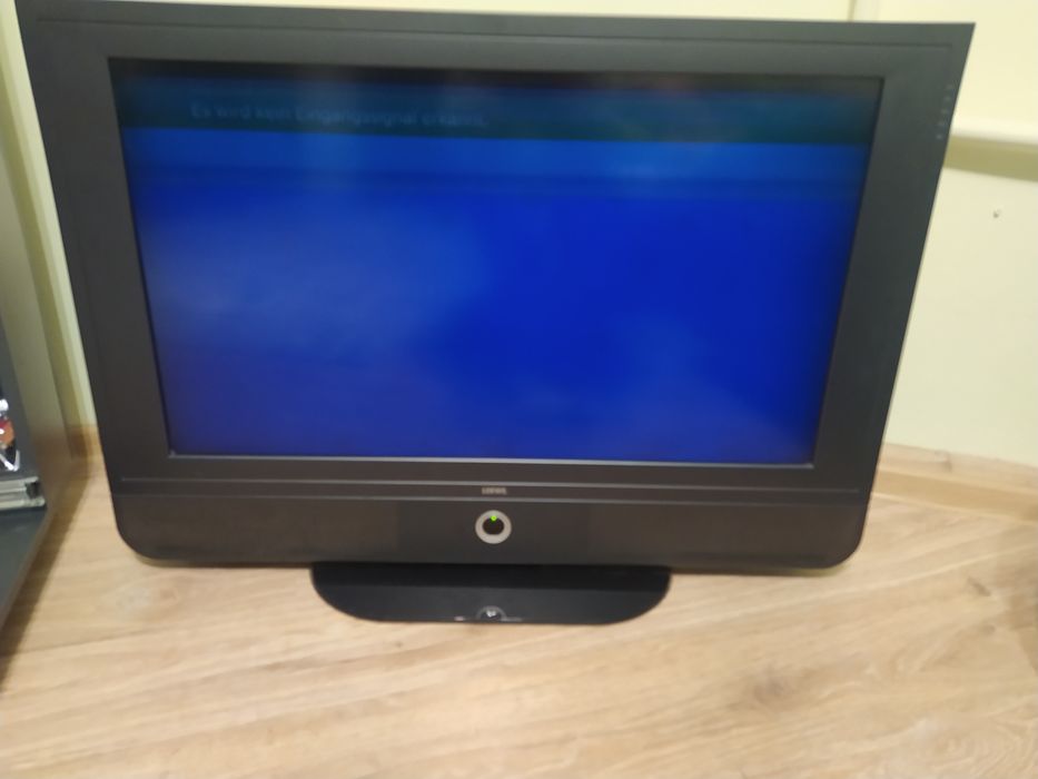 Великий телевізор loewe modus