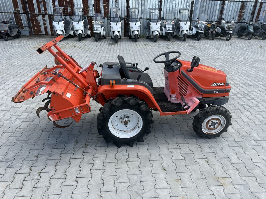 Японський трактор Kubota A13