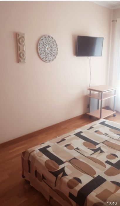 Arrendo quarto com WC privativa