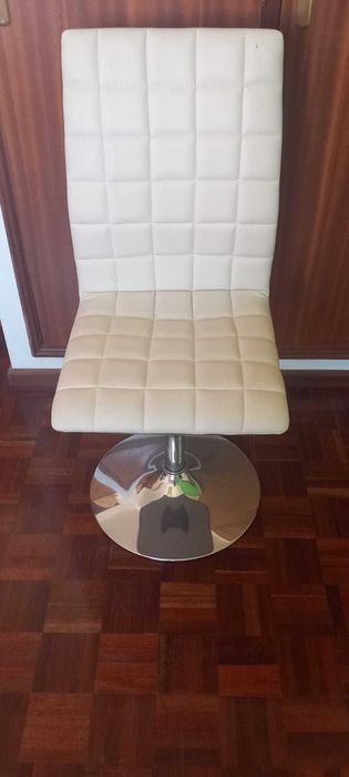 4 Cadeiras de Jantar modernas