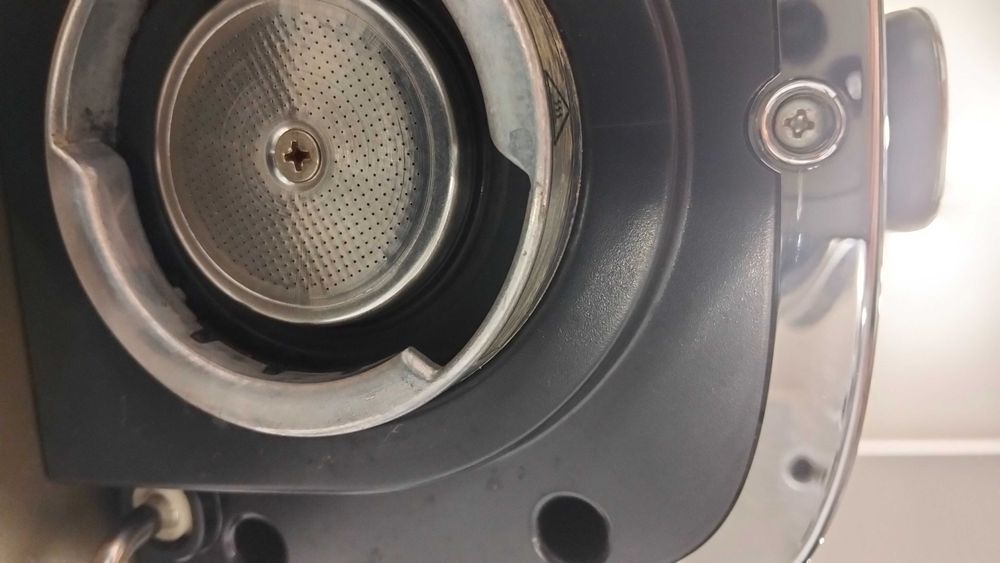 Рожковая кофеварка De'Longhi Distinta ECI 341.BZ