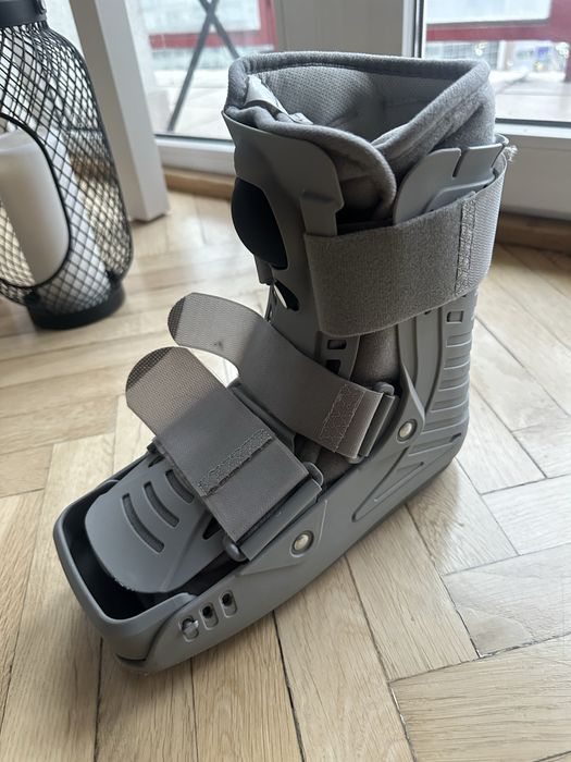 But ortopedyczny typu Walker / orteza