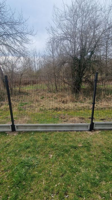 Montaż ogrodzeń panelowych