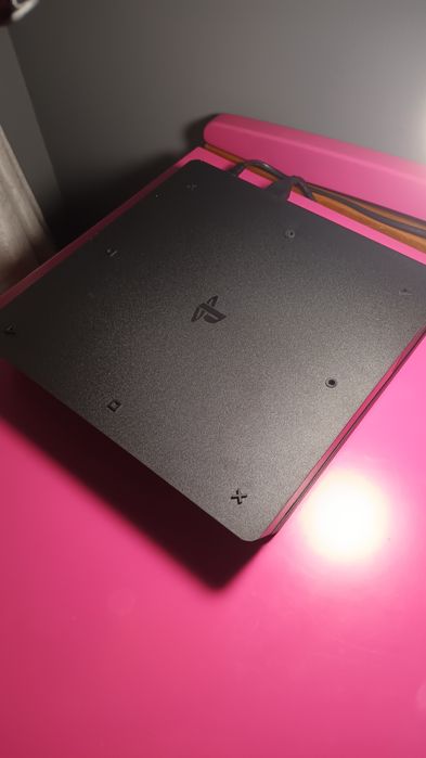 PlayStation 4 Slim