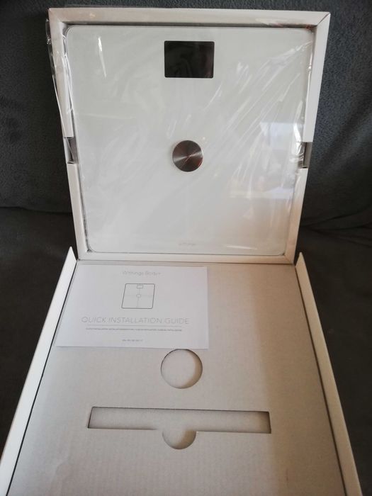 waga z analizą składu masy ciała (biała)