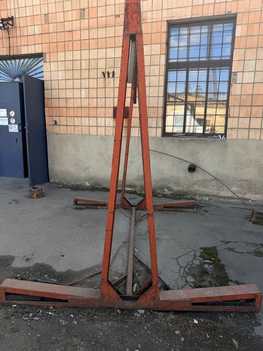 Пирамида для стекла