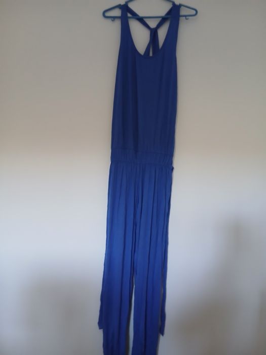 Roupa diversa como nova