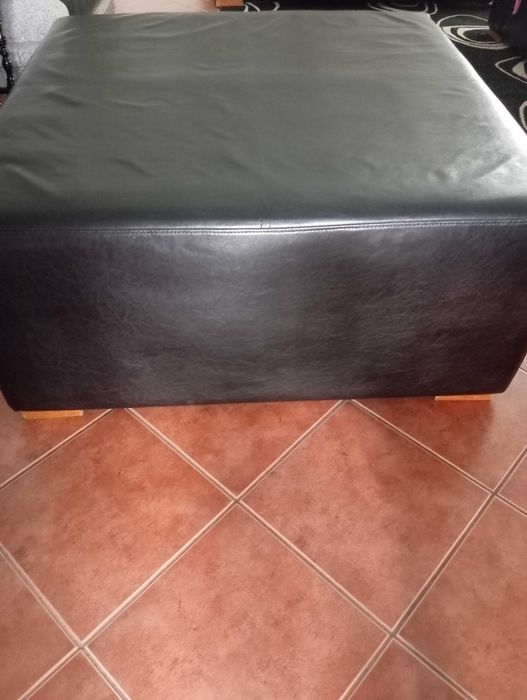 Mesa Puff 1 metro x 1 metro ótimo estado