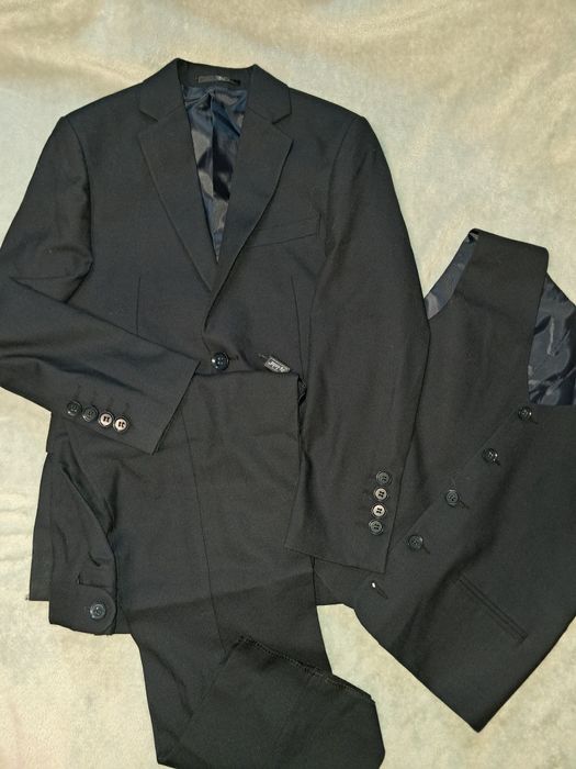 Шкільний Костюм  трійка  на зріст 116 та 122