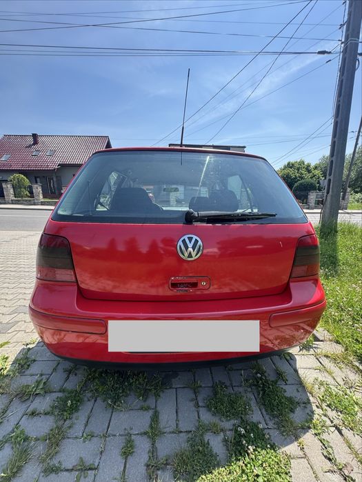 Golf 4 1.9 TDI.