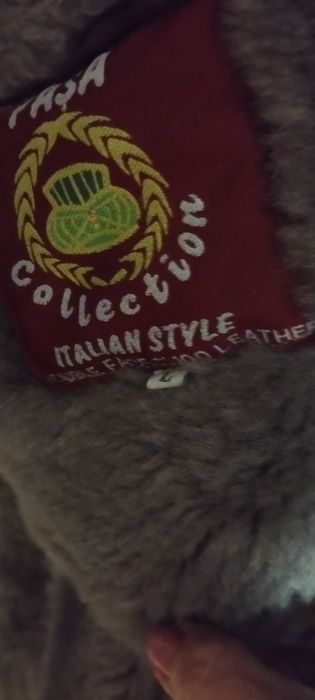 Продаётся женская дубленка