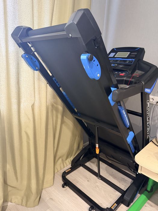 Доріжка бігова FitLogic T33E майже нова