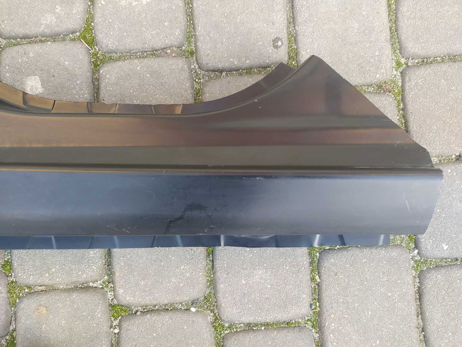 Ford Fiesta mk7 próg prawy poszycie