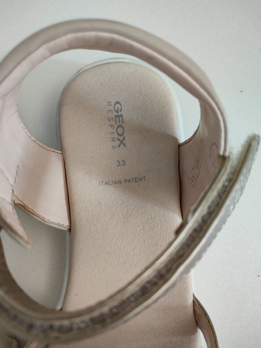 Sandały dla dziewczynki Geox 33