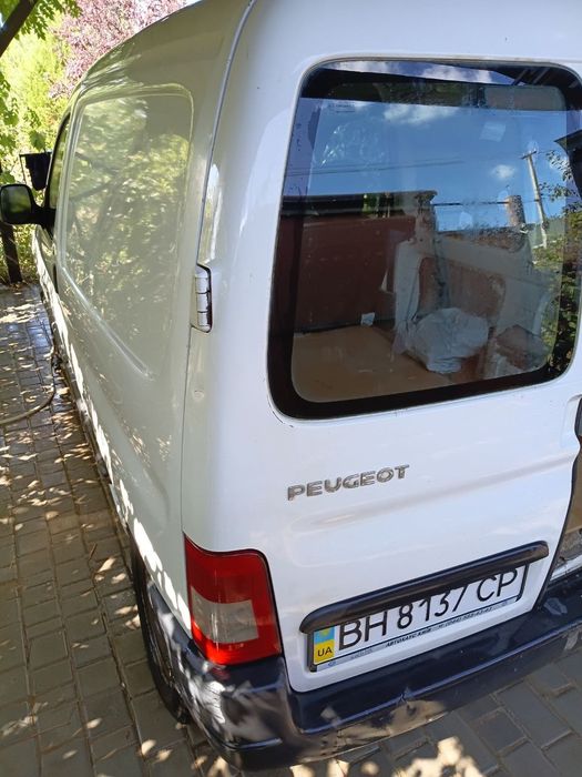авто Peugot PARTNER