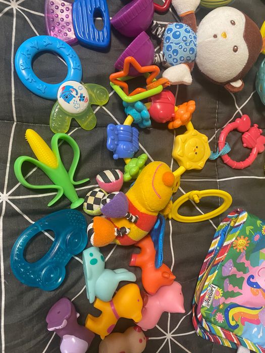 Іграшки fisher price Lamaze ELC брязкальця, гризунці, трещалки книжечк