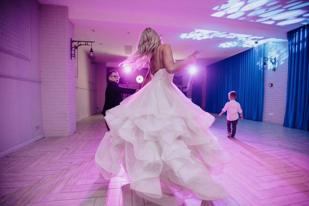 Sukienka Ślubna jasny róż rozm. S/M 800 zł