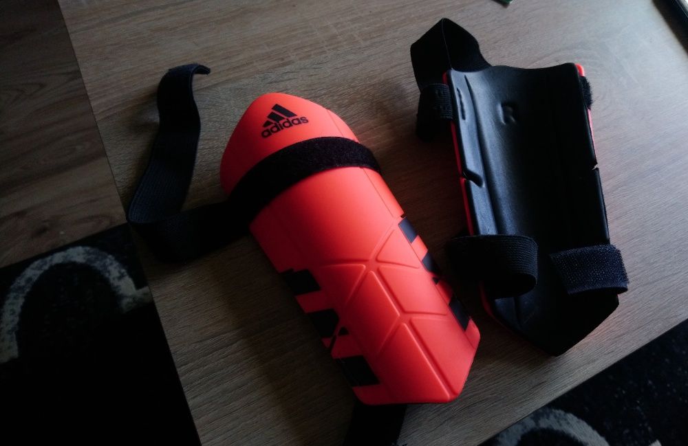 Ochraniacze Adidas