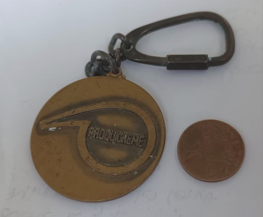 Medalhas de bronze com porta chaves