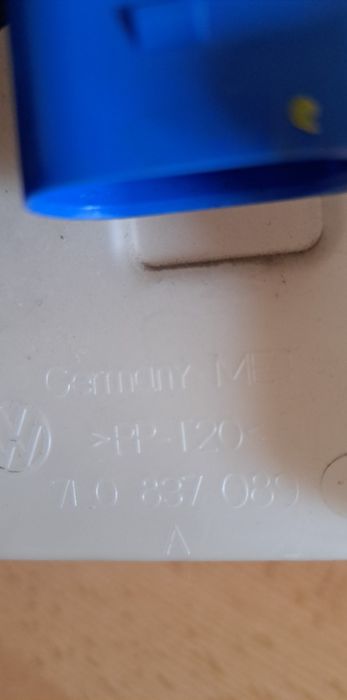 Zamek do drzwi lewy przód