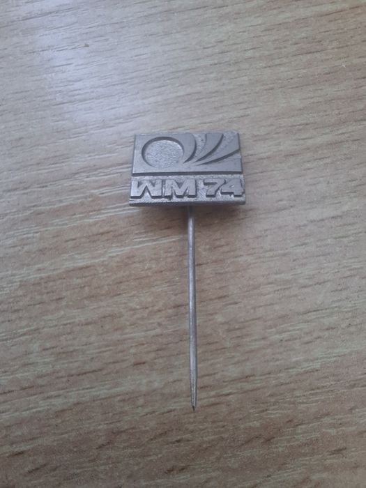 Przypinka, odznaka sportowa.Mistrzostwa świata w Piłce nożnej 1974