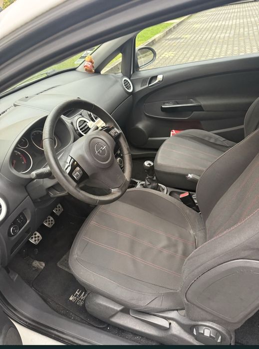 Opel Corsa Black Edition 1.2 Gasolina
