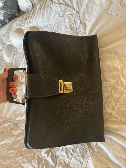 Aktówka vintage mieści A4