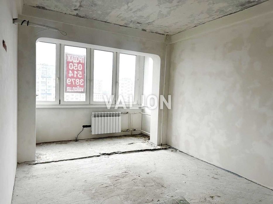 Продаж Без%. 3к квартира з частковим ремонтом вул. Дениса Антіпова 3/5