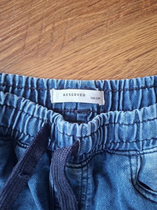 Jeansy chłopięce Reserved