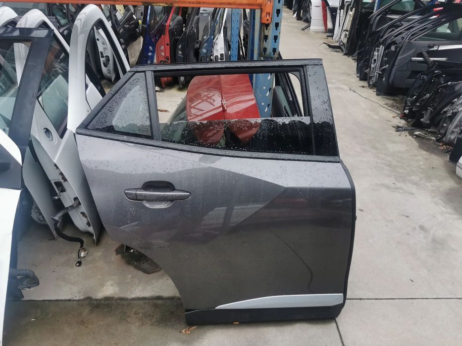 Portas Peugeot 2008 do ano 2023