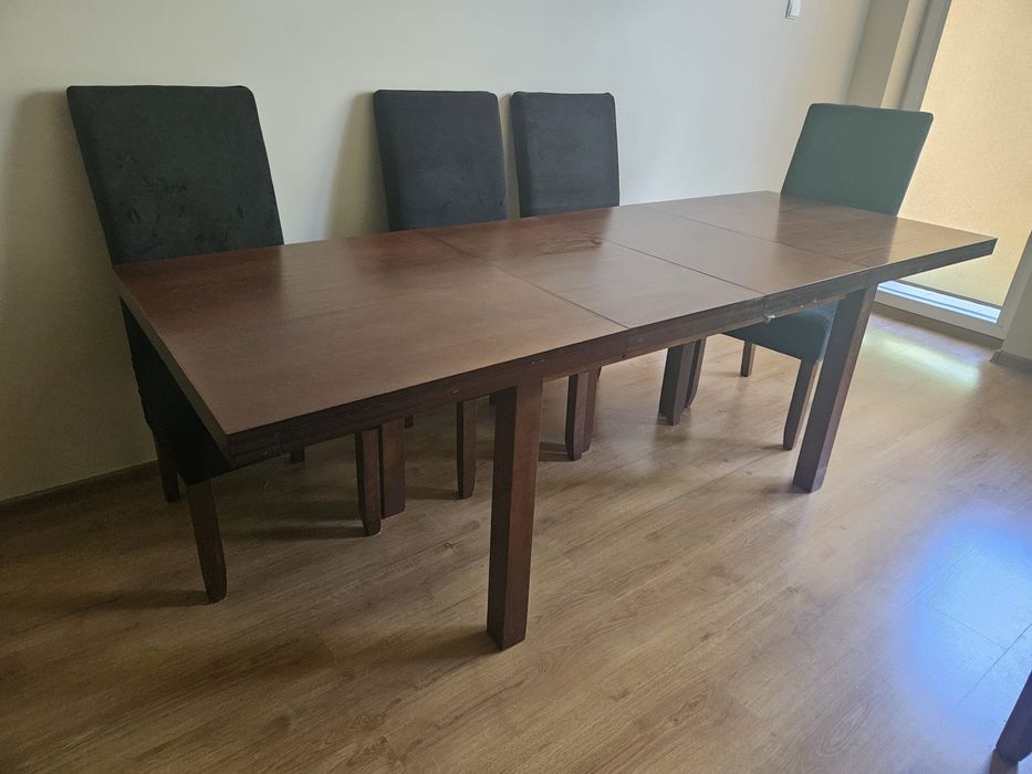 Stół plus 4 krzesła gratis