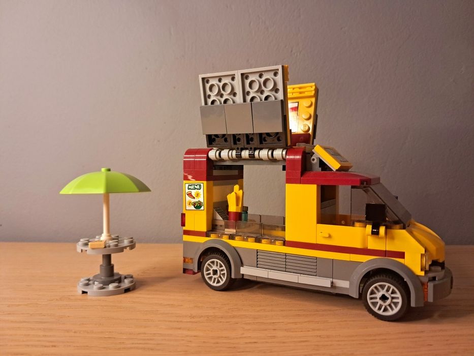 Zestaw LEGO city 60150 pizza van kompletny