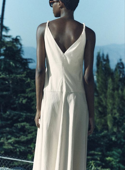 Шикарное платье, бренда Zara.