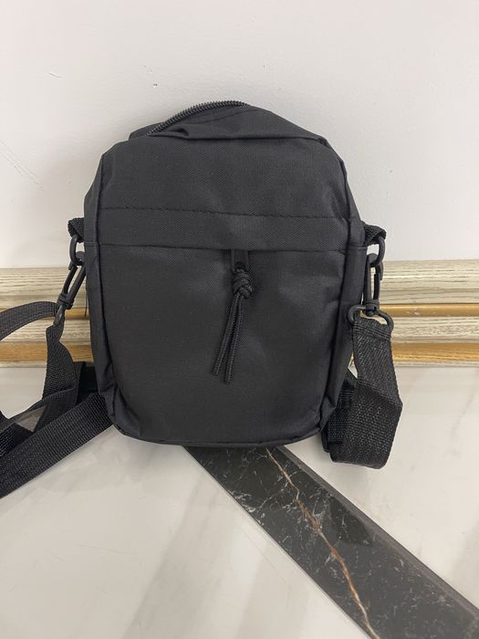 Барсетка через плече