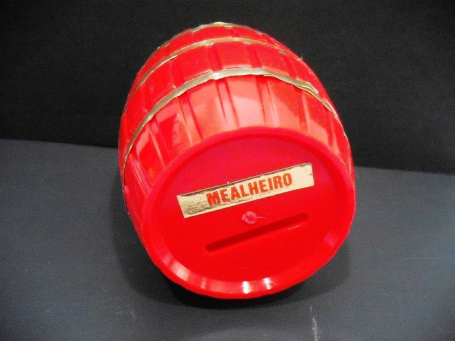 Mealheiro em plástico Português antigo