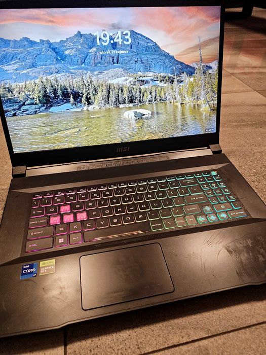 laptop msi katana 17 B12VFK