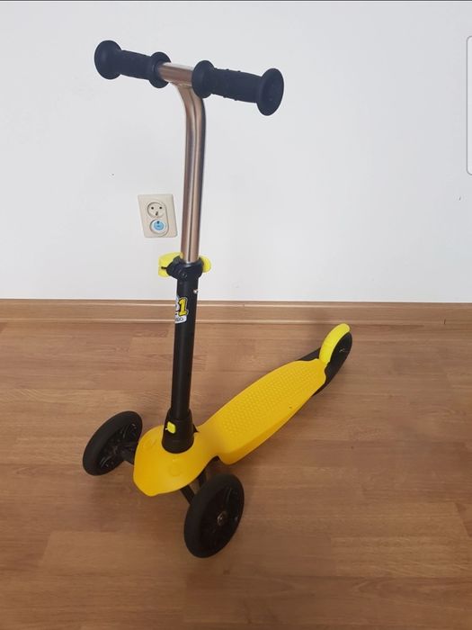 Hulajnoga trójkołowa B1 Oxelo Decathlon czarno-żółta