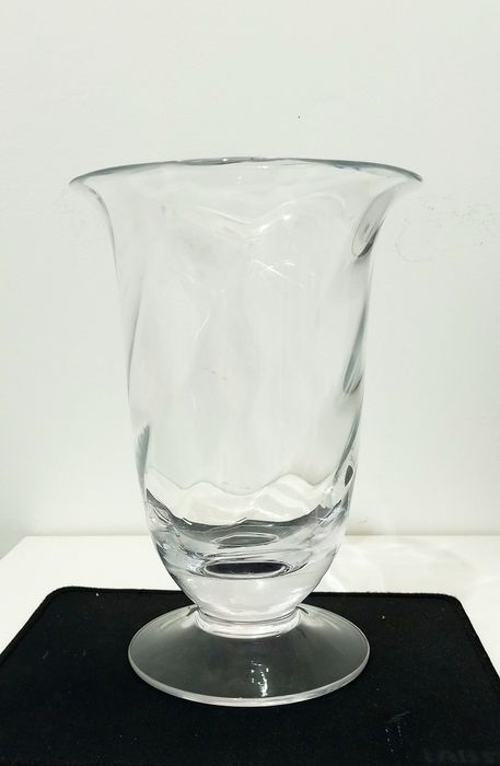 Wazon kryształowy William Yeoward 24 cm