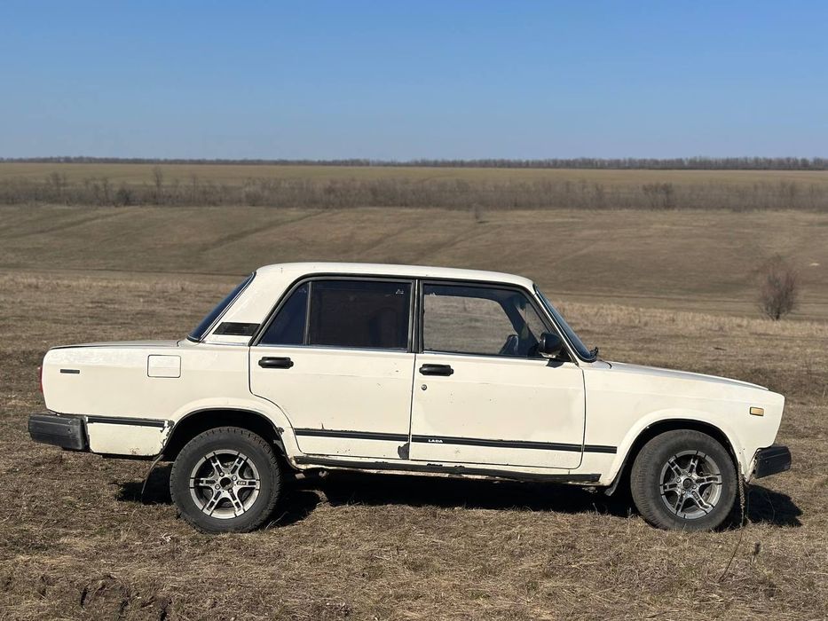 Продам ваз 2107 на ходу