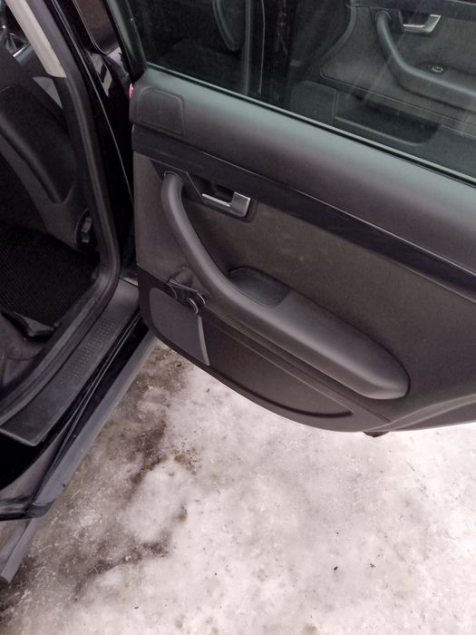 Ауді А 4 в чудовому стані хто купе жаліть не буде