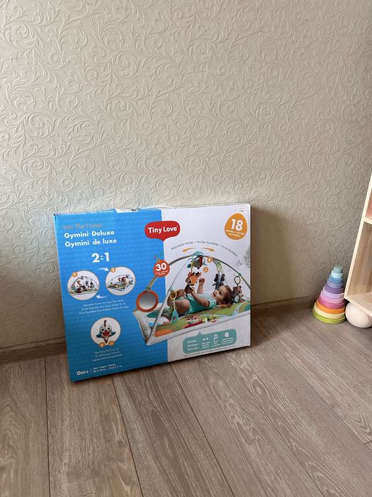 Розвиваючий килимок Tiny Love Лісові друзі, з дугами, 86х78 см